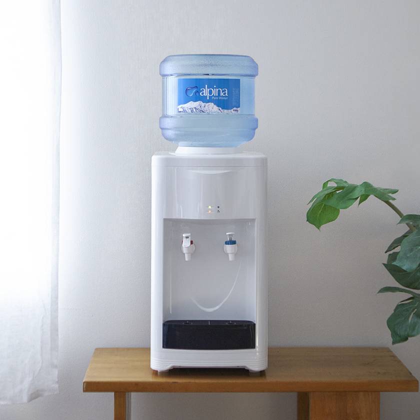 水